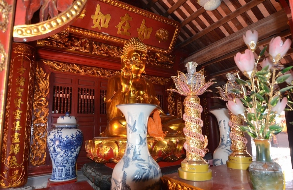 Đi Chùa Đậu mang lễ gì, hương hoa trầu cau cùng sớ