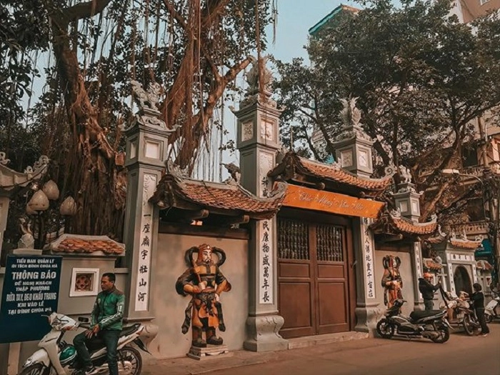 Hình ảnh của chùa Hà, nhỏ xinh, cổ kính và mang nét linh thiêng riêng