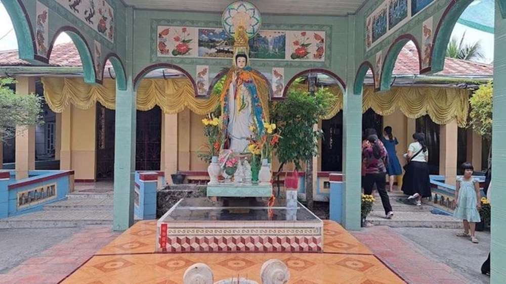 Du lịch chùa Lá Sen, kết hợp tâm linh và khám phá