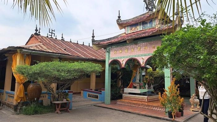 Hình ảnh của chùa Lá Sen, gây ấn tượng du khách