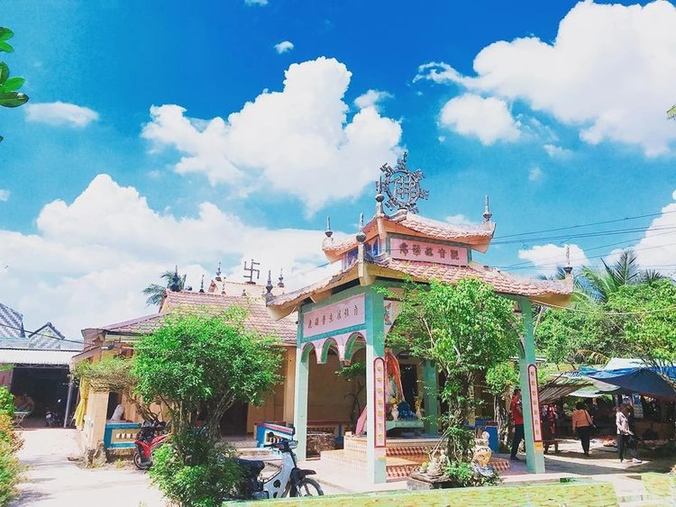 Chùa Lá Sen ở Đồng Tháp, nơi hội tụ vẻ đẹp thiên nhiên