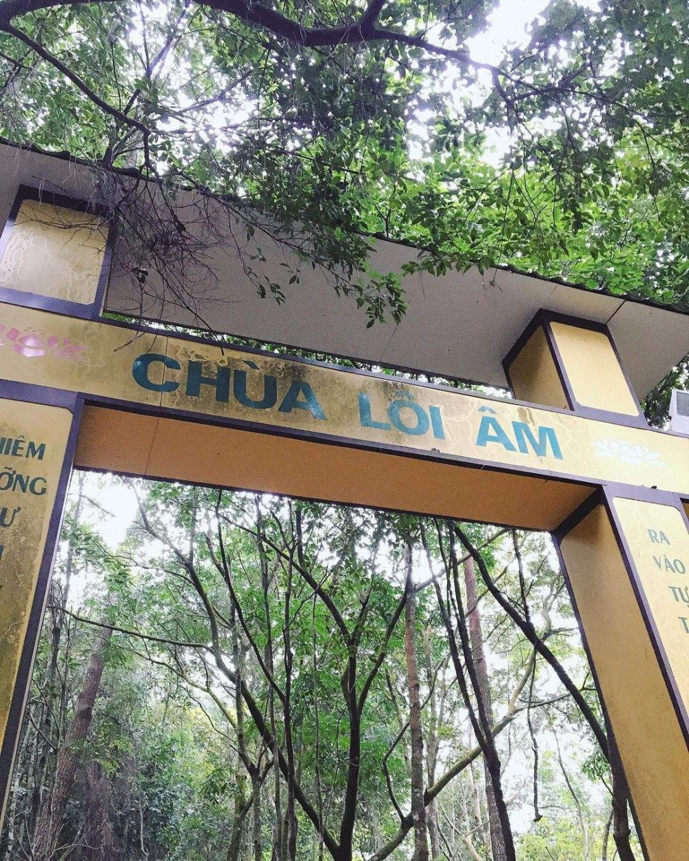 Hình ảnh của Chùa Lôi Âm Hạ, cảnh đẹp sơn thủy hữu tình với mây mù bao quanh