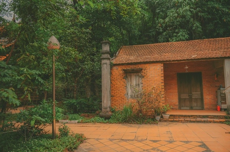 Cầu bình an tại Chùa Lôi Âm, nơi du khách tìm được sự yên bình cho tâm hồn