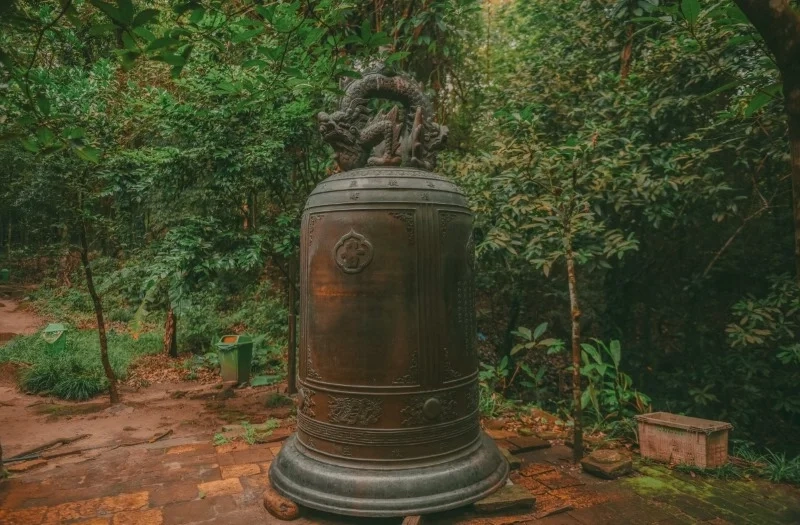 Chùa Lôi Âm Hạ Long, ngôi chùa mang đậm giá trị văn hóa dân tộc