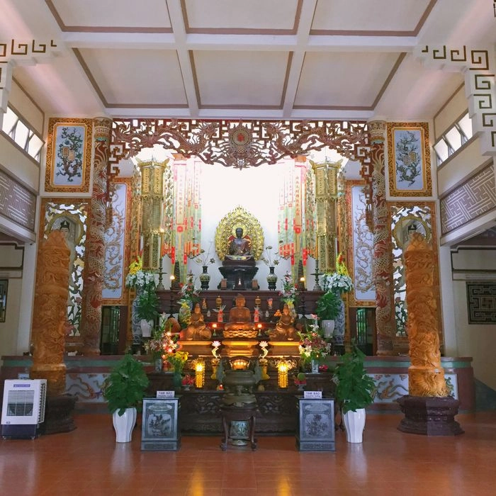 Giới thiệu về chùa Long Sơn, điểm đến tâm linh nổi bật