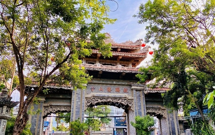 Lịch sử hình thành chùa Long Sơn, khởi dựng năm 1886