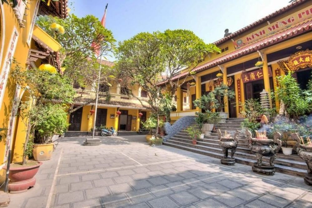 Hình ảnh của Chùa Quán Sứ đầy linh thiêng