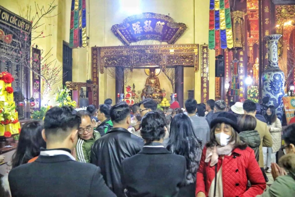 Hình ảnh Chùa Quán Sứ cổ kính linh thiêng