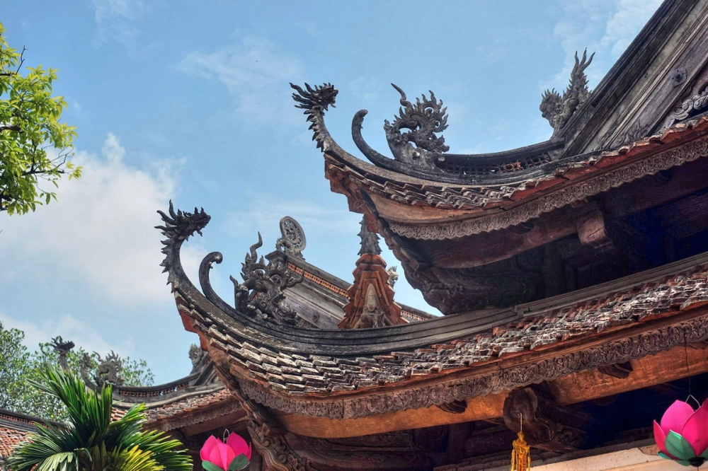 Chùa Tây Phương cầu gì, cầu bình an và may mắn cho gia đình