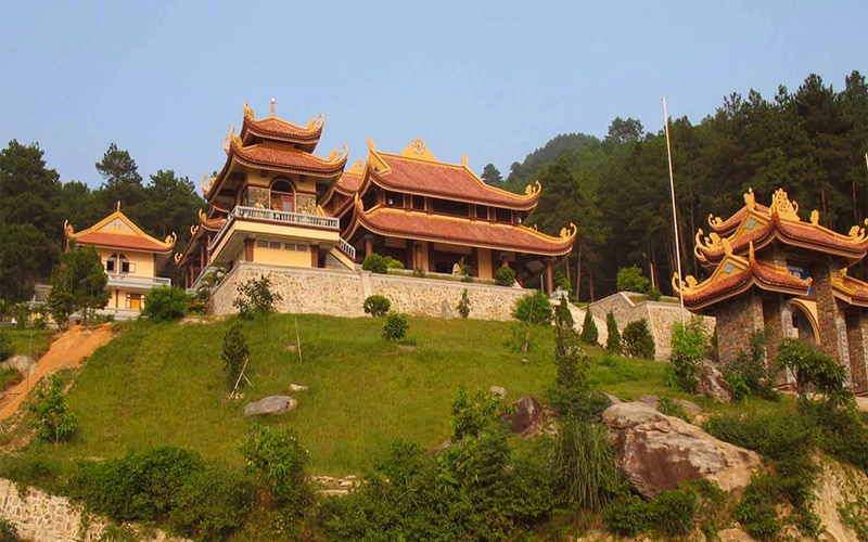 Chùa Tây Thiên thờ ai, thờ Phật và Quốc Mẫu Tây Thiên