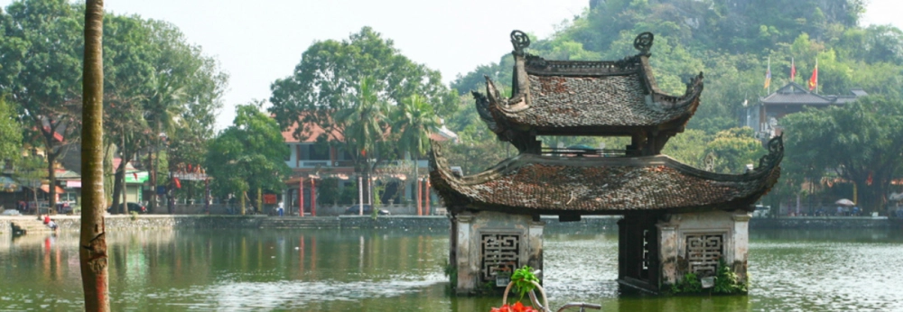 Giới thiệu về chùa Thầy, ngôi chùa linh thiêng và là di tích lịch sử của Hà Nội