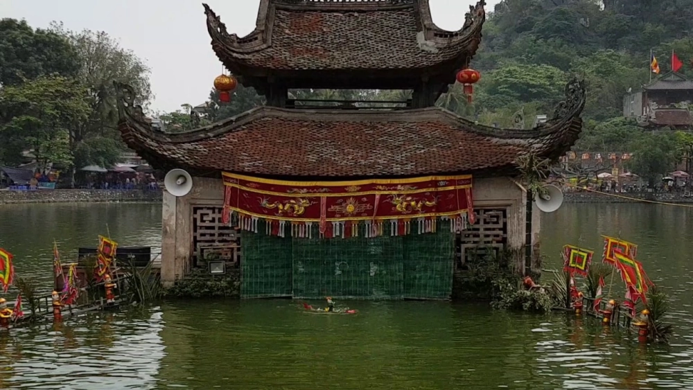 Chùa Thầy xây dựng năm nào, được xây dựng vào thời nhà Lý và có lịch sử hơn 1000 năm