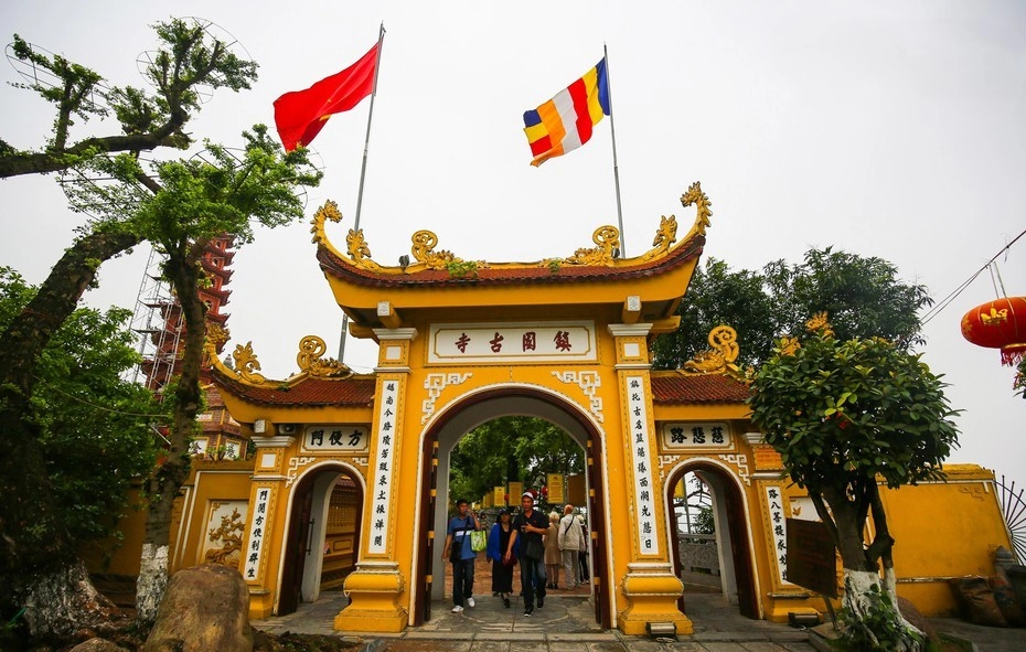 Chùa Trấn Quốc ở hồ Tây biểu tượng nghìn năm
