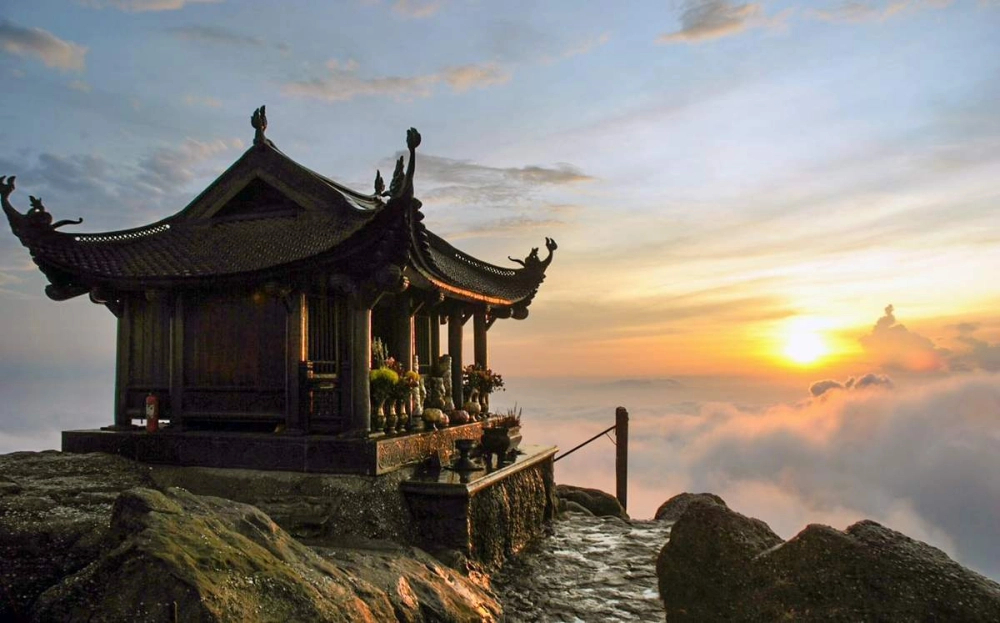 Tham quan Yên Tử cảm nhận hồn dân tộc