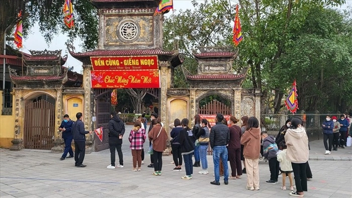 Đền Cùng Giếng Ngọc sự tích Thánh Mẫu hiển linh