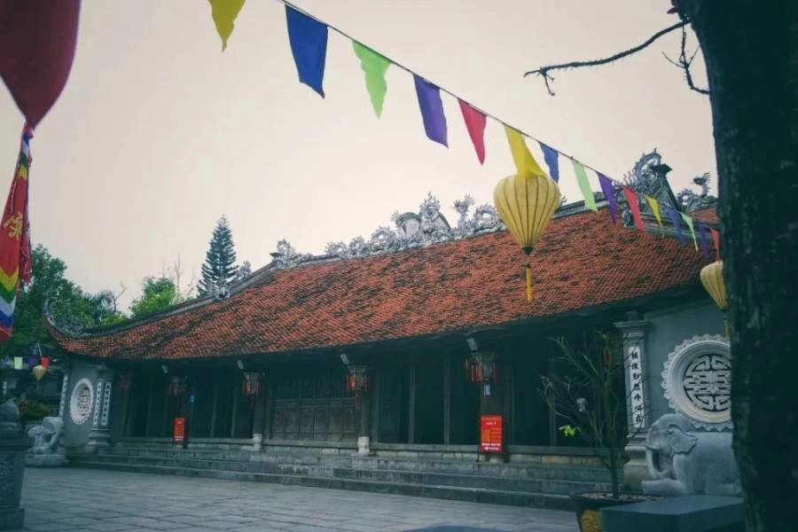 Đền Kiếp Bạc thờ ai , Thờ Hưng Đạo Đại Vương Trần Quốc Tuấn