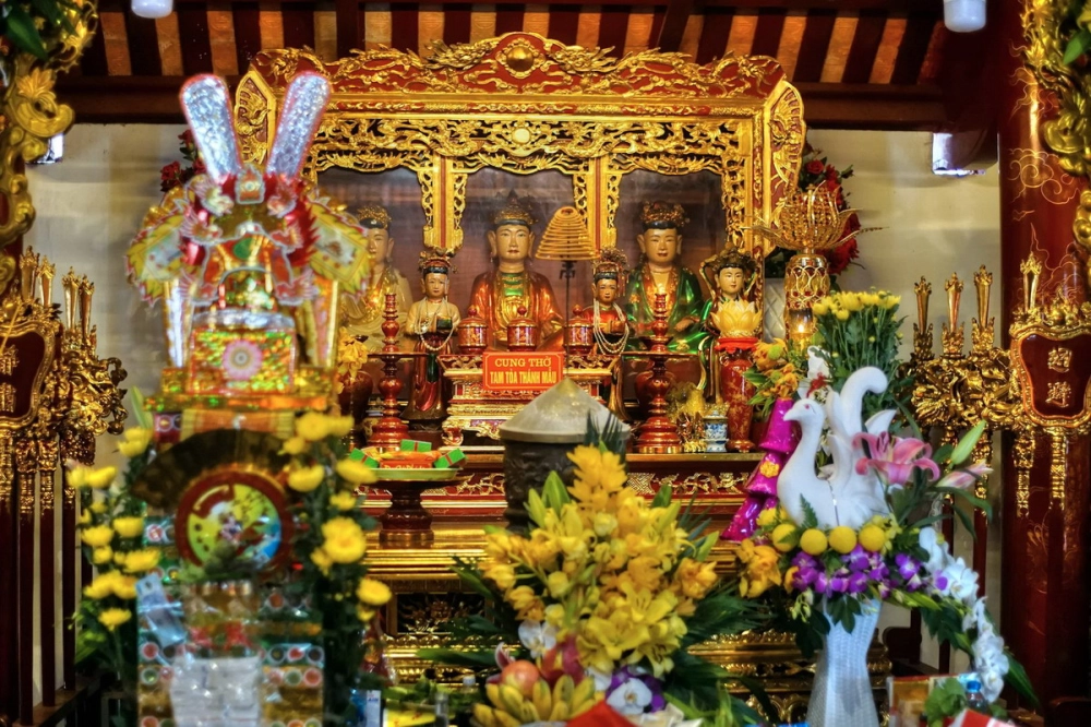 Sắp lễ đền Ông Hoàng Mười, cách thức tổ chức lễ cúng tại đền để cầu phúc