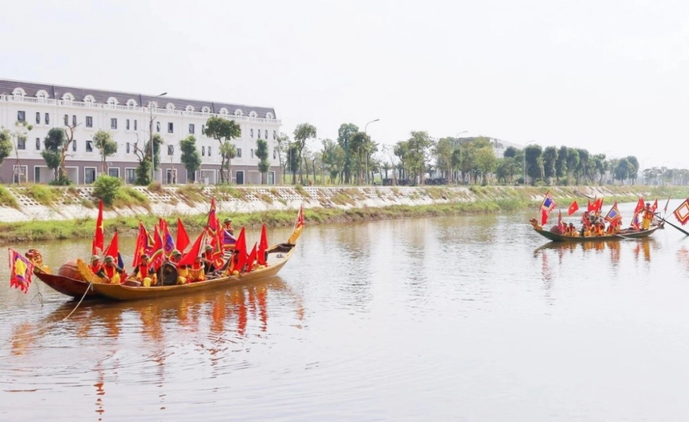 Địa chỉ đền Ông Hoàng Mười, nằm tại xã Hưng Trung, huyện Hưng Nguyên, Nghệ An