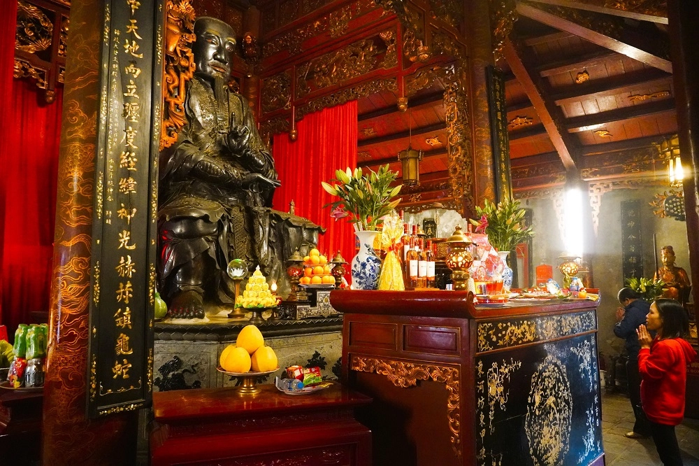 Giá vé đền quán thánh, miễn phí cho mọi du khách