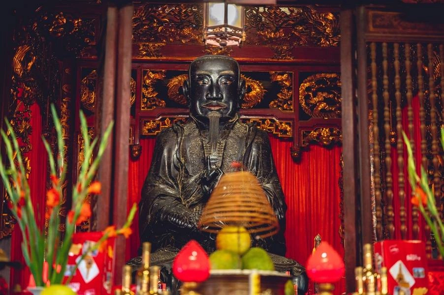 Vé đền quán thánh, không tính phí vào tham quan