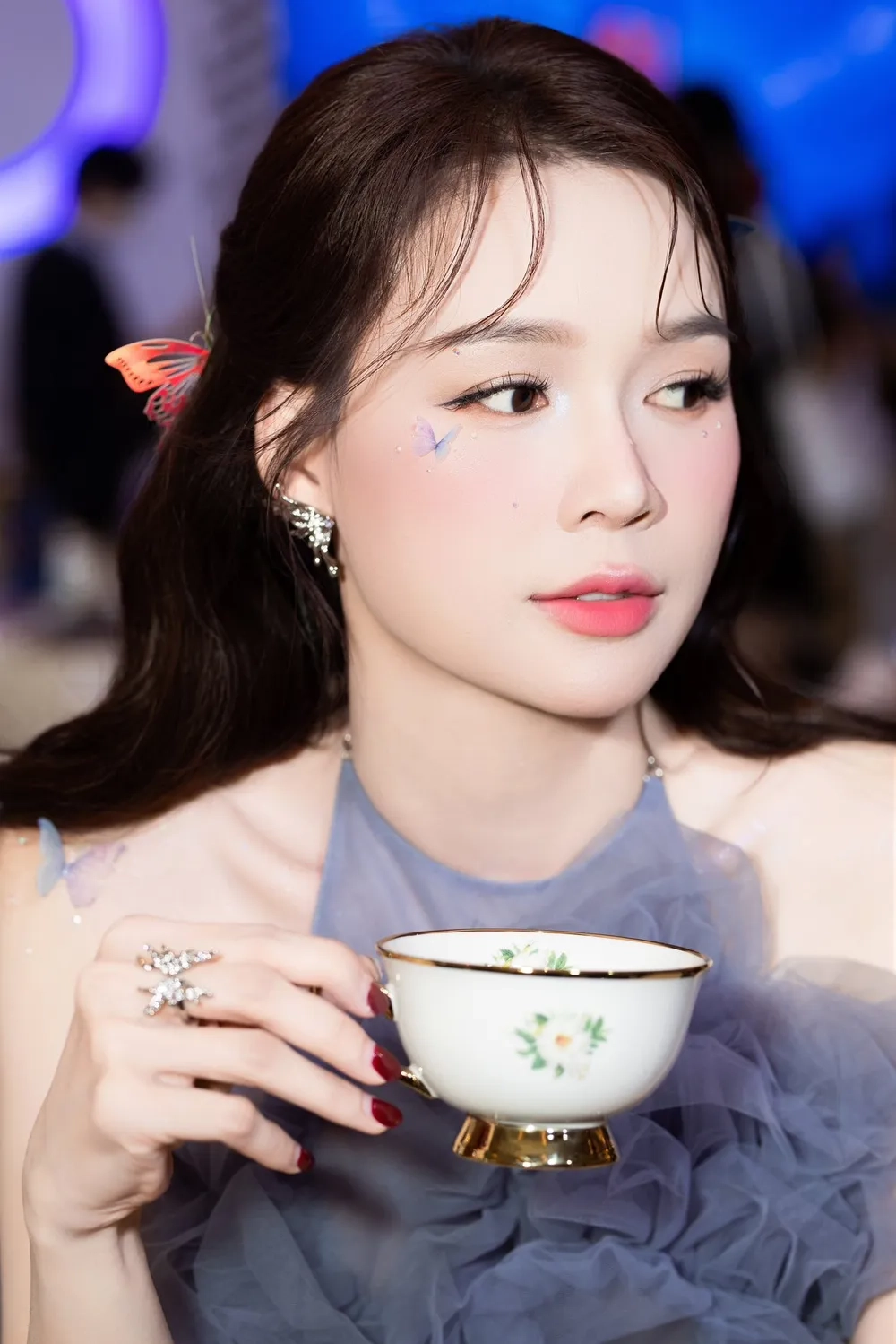 Lần xuất hiện gần đây của diễn viên Sam Sam gây chú ý