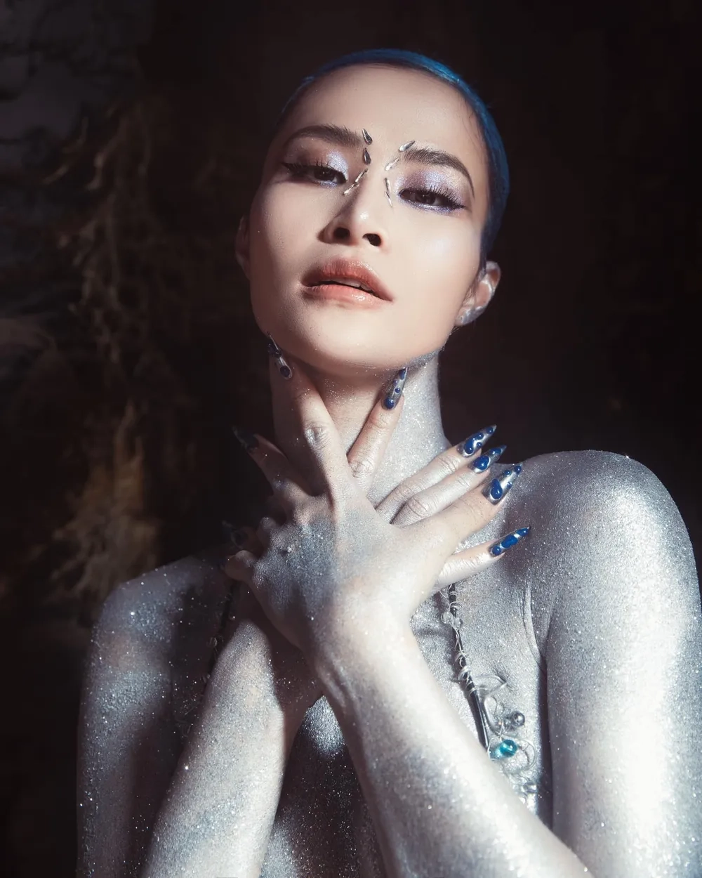 Cùng ngân nga với karaoke Đông Nhi cực chill