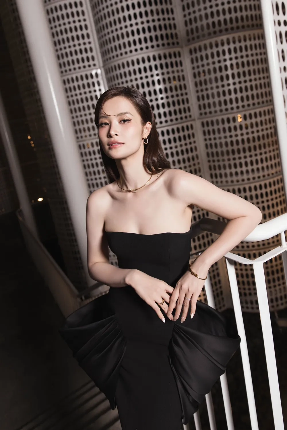 Bạn đoán đúng chưa Đông Nhi tuổi hiện tại