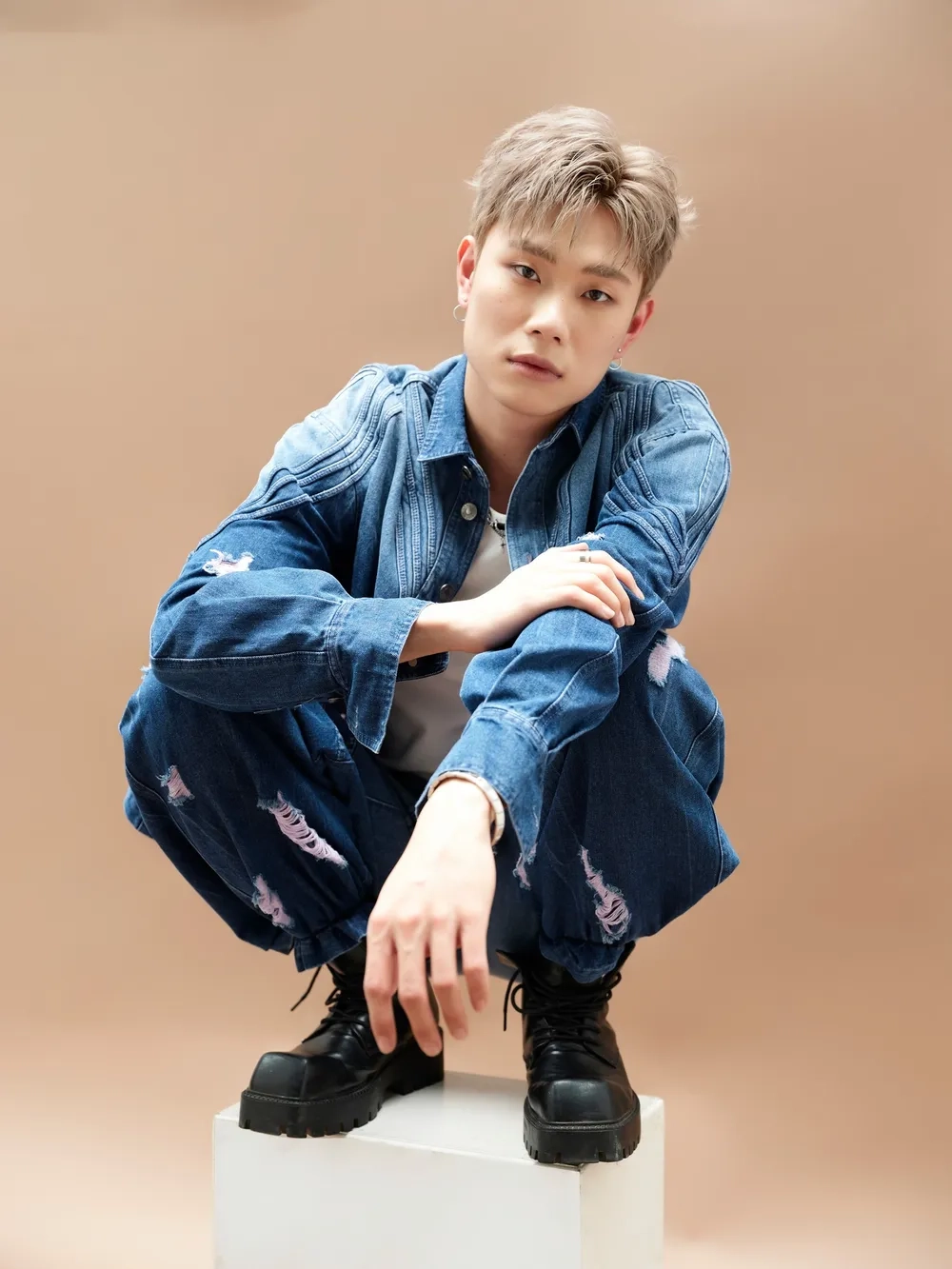 Cảm xúc ngập tràn với mất kết nối Dương Domic lyrics