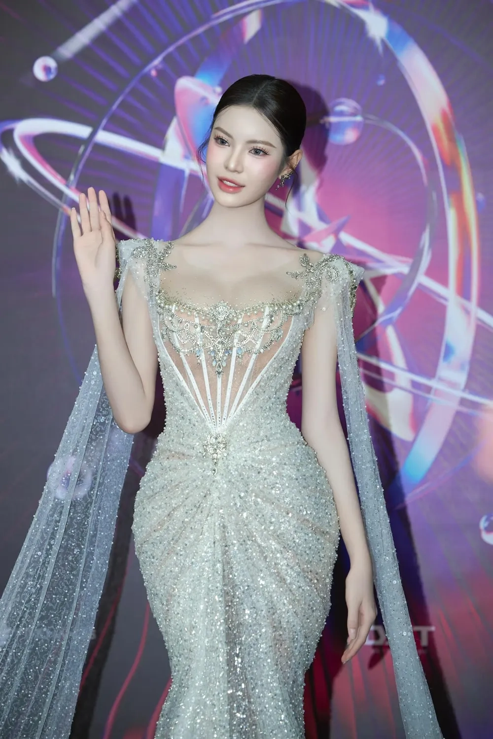 Hot search với từ khóa Hoa hậu chuyển giới Nguyễn Tường San là ai