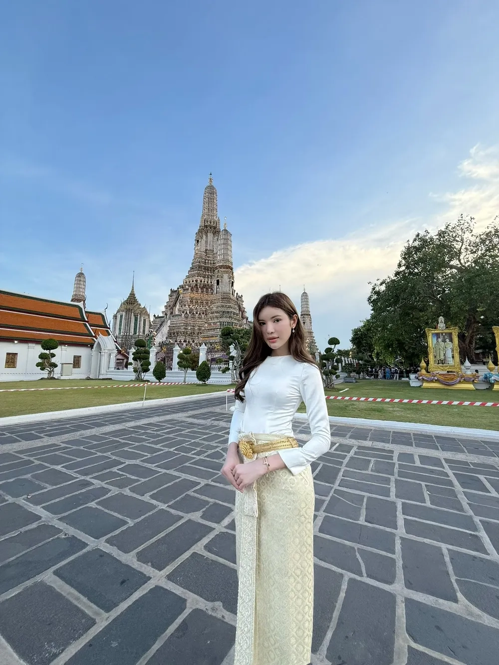 Cập nhật story mới từ Á hậu Tường San Instagram