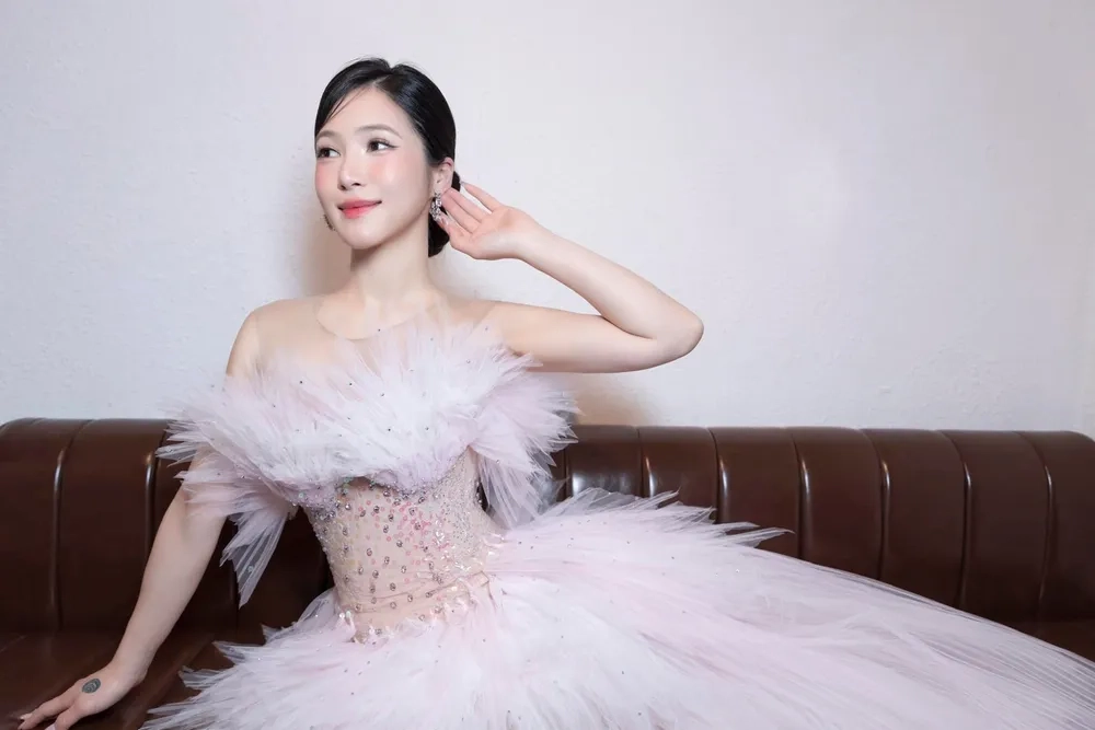 Bạn biết ca sĩ Hương Tràm quê ở đâu không