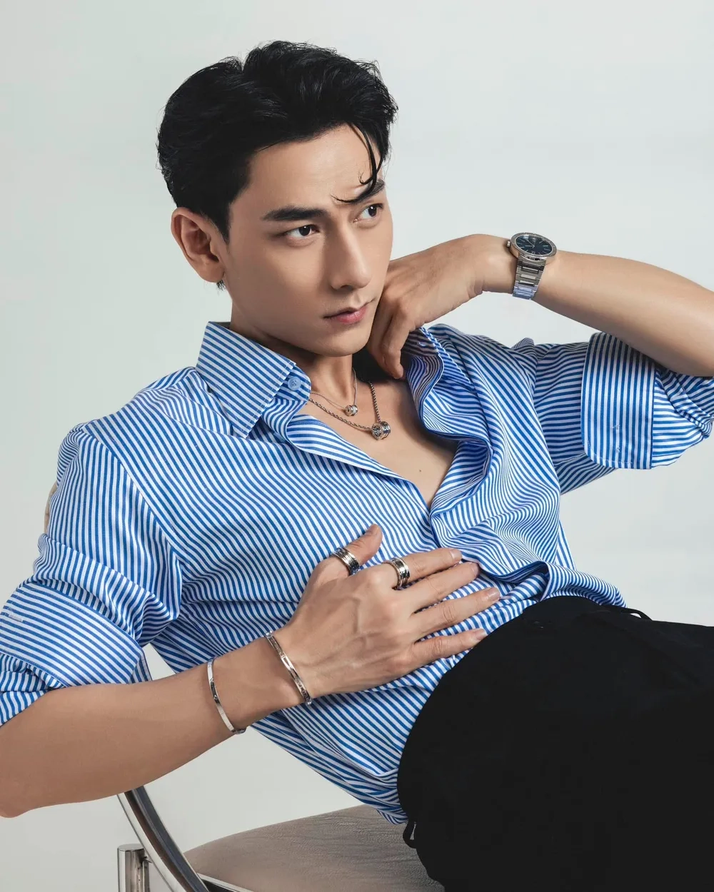 Bất ngờ với thông tin Isaac cao bao nhiêu