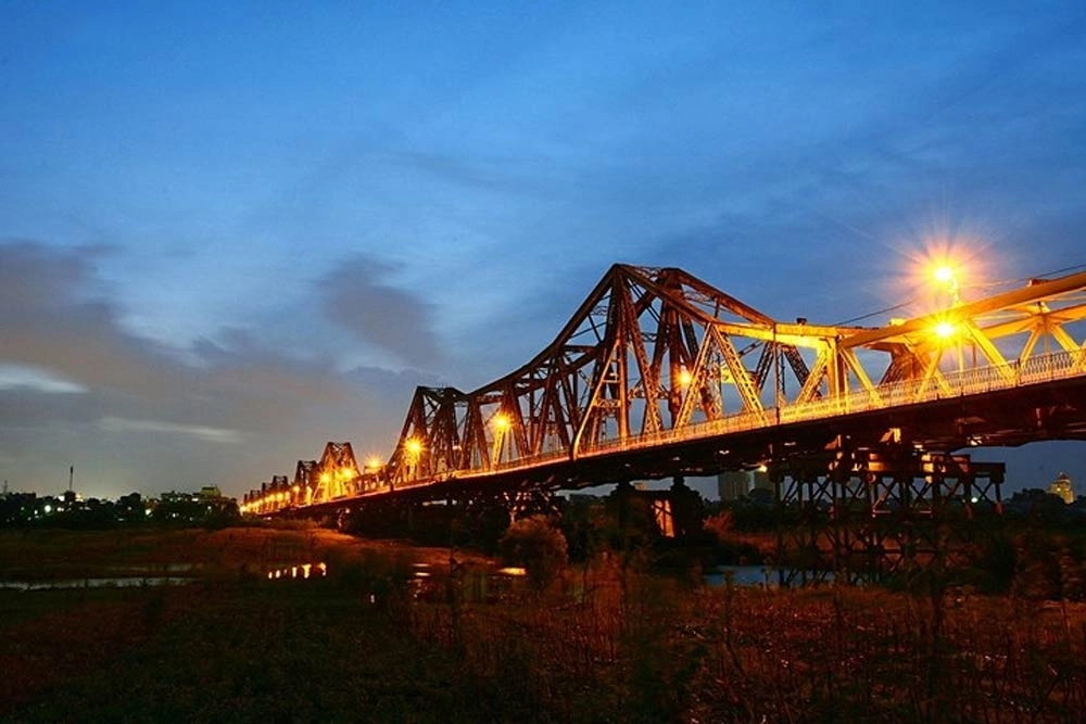 Cầu Long Biên bao nhiêu tuổi cây cầu đã tồn tại bao nhiêu năm qua