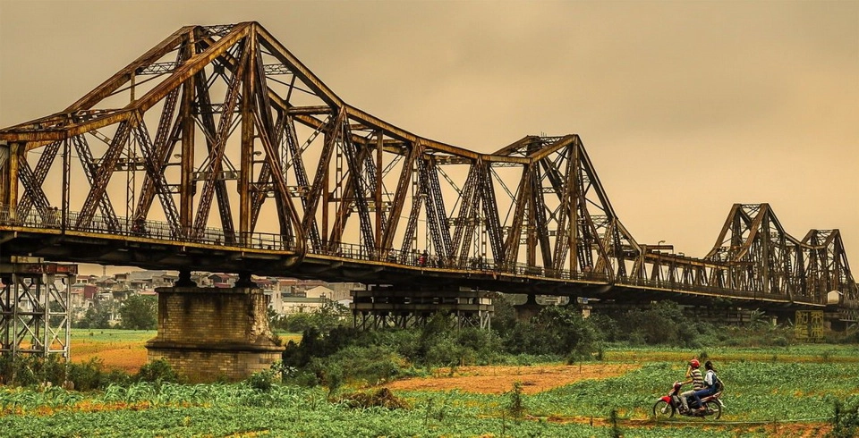Cầu Long Biên xây dựng năm nào tìm hiểu thời điểm hoàn thành cầu