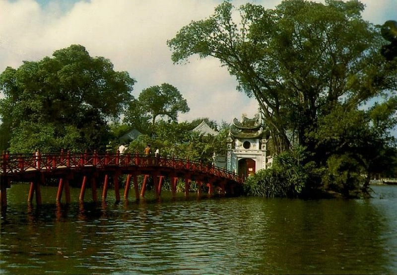 Đền Ngọc Sơn Hồ Hoàn Kiếm nơi kết nối linh thiêng và văn hóa Hà Nội