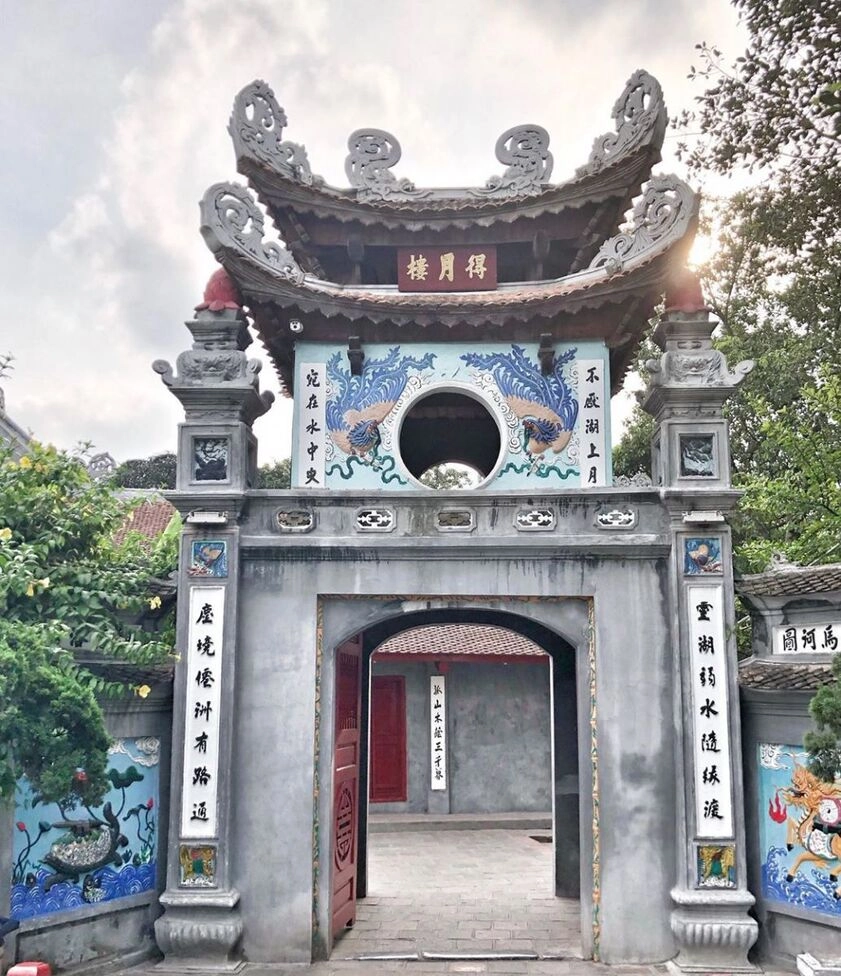 Hình ảnh của đền Ngọc Sơn cảnh đẹp thơ mộng xung quanh hồ Gươm