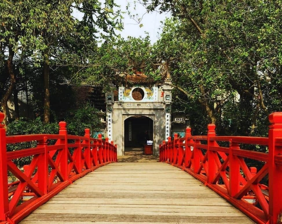Đền Ngọc Sơn ở đâu nằm ngay giữa lòng Hà Nội gần hồ Gươm