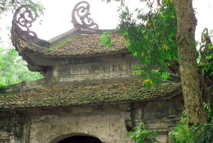 Đền thờ chử đồng tử ở hưng yên nằm bên sông Hồng yên ả