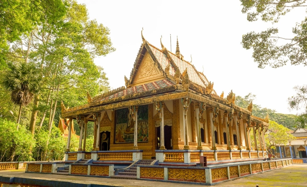 Chiêm ngưỡng hình ảnh chùa dơi sóc trăng với vẻ đẹp huyền bí