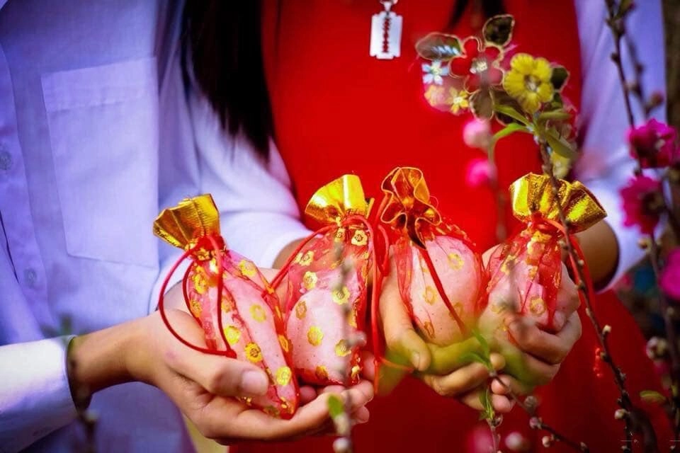 Túi muối cầu duyên chùa hà là món quà tâm linh nhiều người mang về
