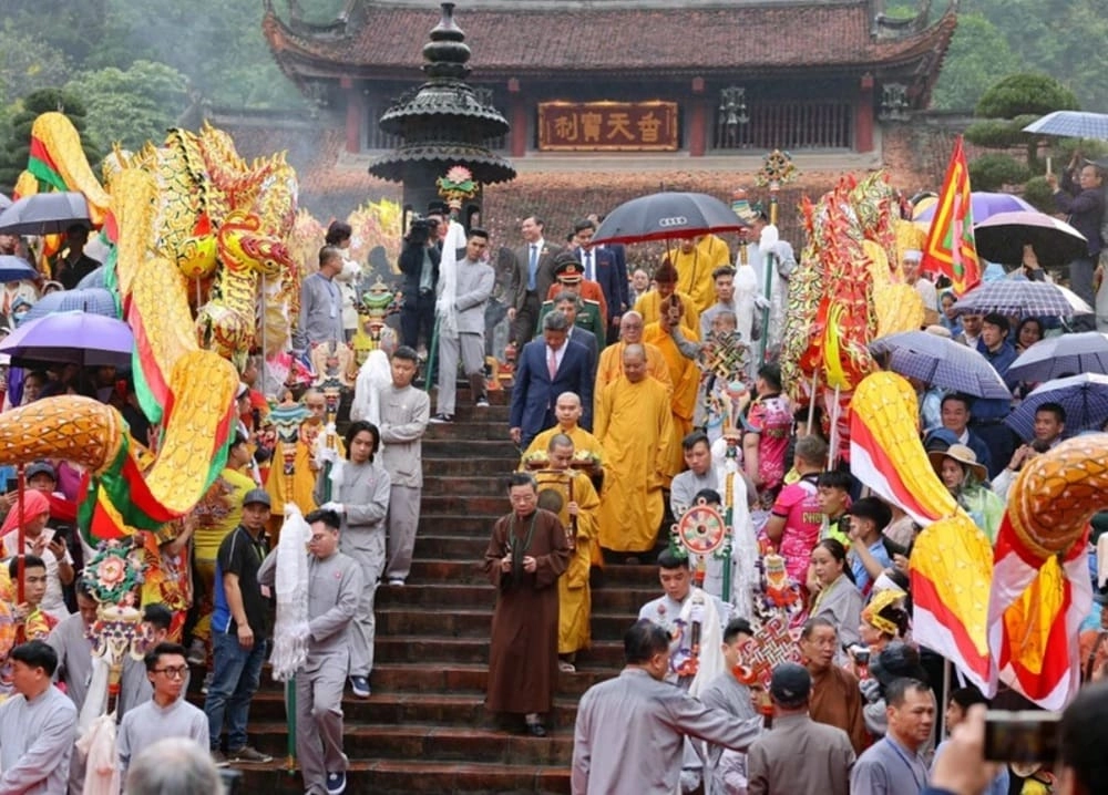 Tour Chùa Hương 1 ngày tiện lợi cho người bận rộn muốn trải nghiệm