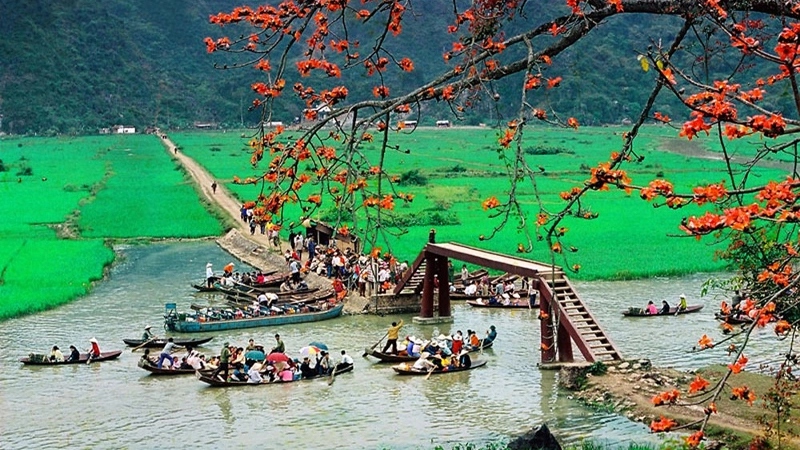 Chùa Hương 2025 mùa lễ hội sôi động hứa hẹn nhiều điều thú vị