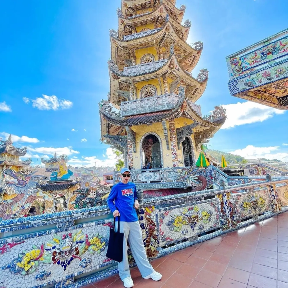 Chùa ve chai linh phước đà lạt là điểm đến độc đáo giữa cao nguyên