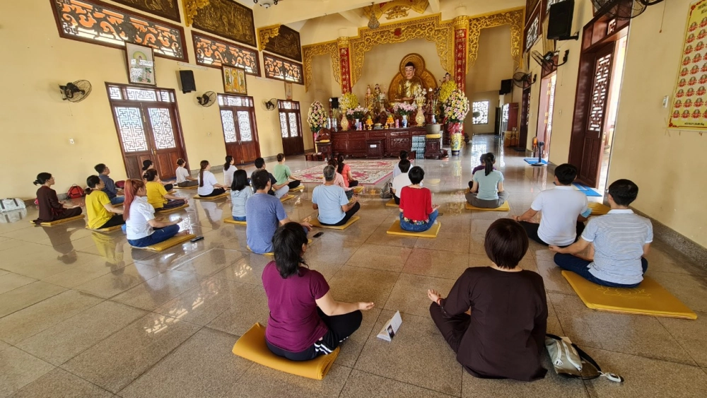 Lớp học thiền tại chùa quán sứ mở đều cho người mới tìm hiểu