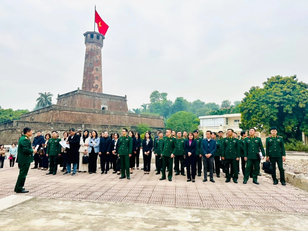 Cột cờ Hà Nội xây dựng thời vua nào hành trình tìm hiểu về thời kỳ xây dựng