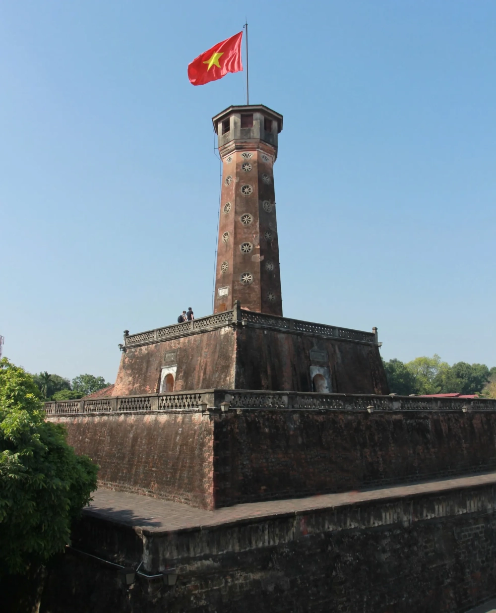 Cột cờ Hà Nội ở đâu điểm du lịch nổi bật ngay trung tâm thủ đô