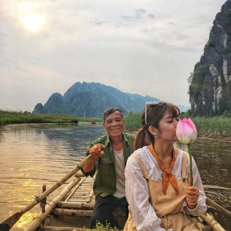 Chụp ảnh đầm Vân Long ghi lại những khoảnh khắc tuyệt đẹp bên thiên nhiên