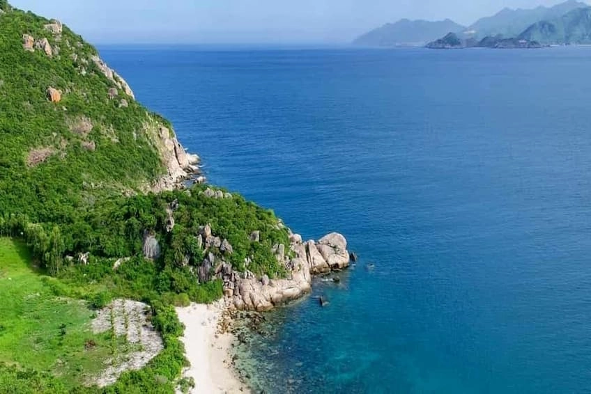 Khám phá địa điểm du lịch nổi bật ở đảo ba bình ở đâu