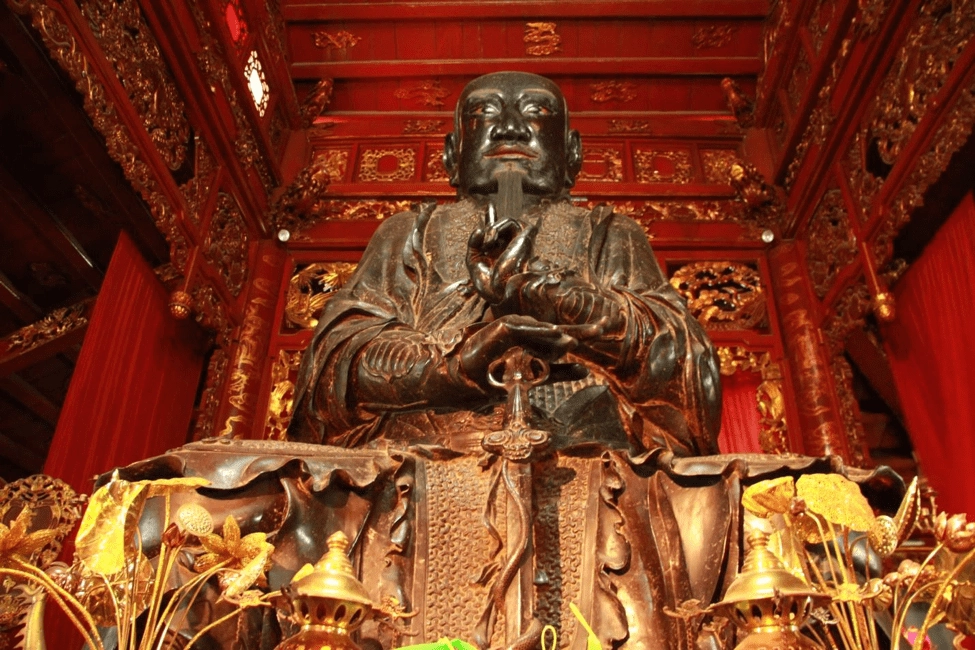 Tượng Huyền Thiên Trấn Vũ đền Quán Thánh pho tượng đồng lớn nhất Việt Nam