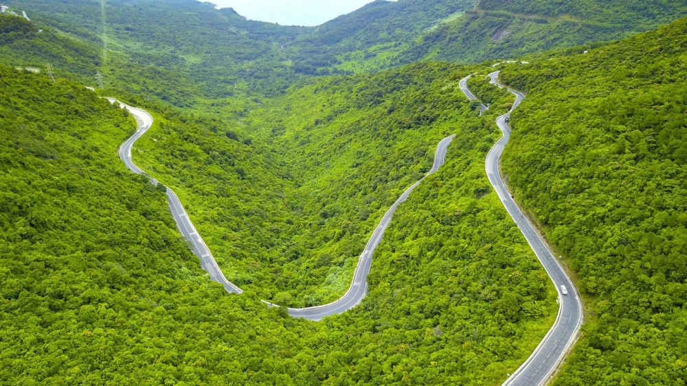 Thời tiết đèo hải vân thường có sương mù và mây phủ quanh năm